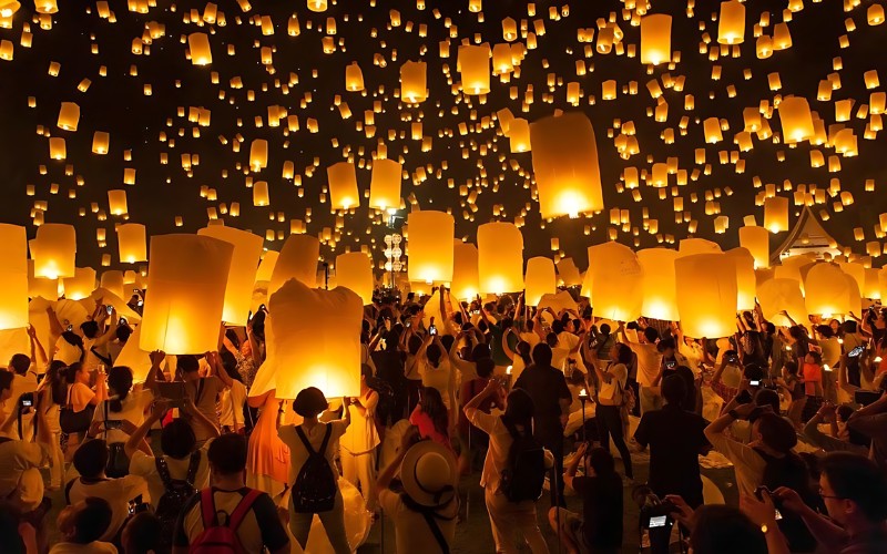 Lễ hội Loy Krathong tổ chức vào tháng Chạp tại Thái