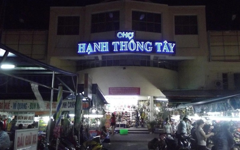 Chợ đêm Hạnh Thông Tây