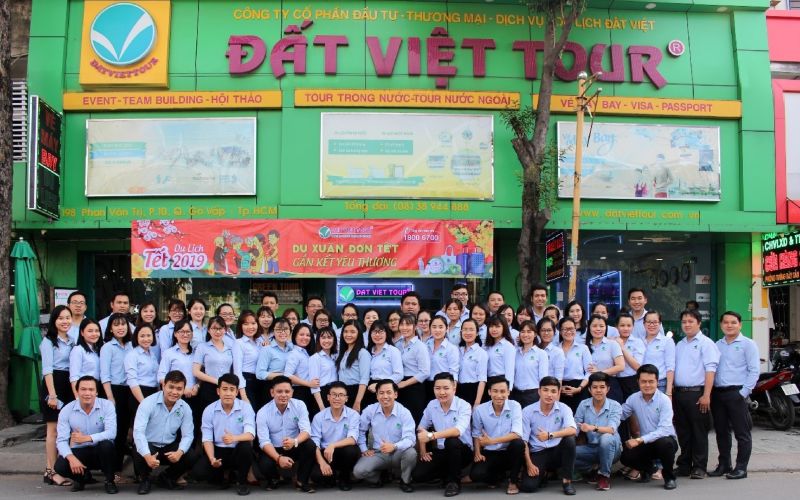 Công ty Đất Việt