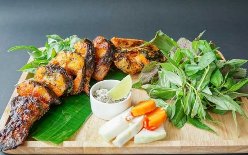 Cá lăng nướng muối ớt