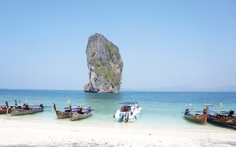 di chuyển đến đảo Quan Lạn