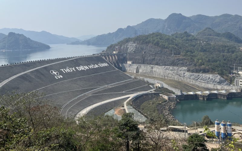 nhà máy thủy điện Hòa Bình