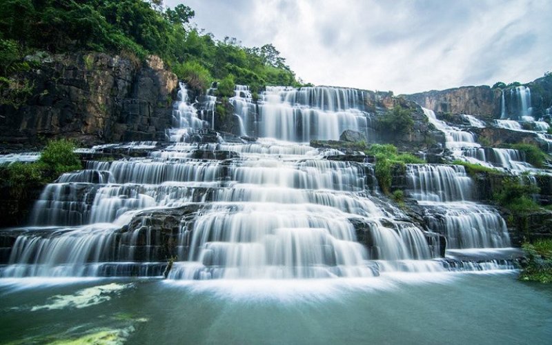 Thác Thủy Tiên