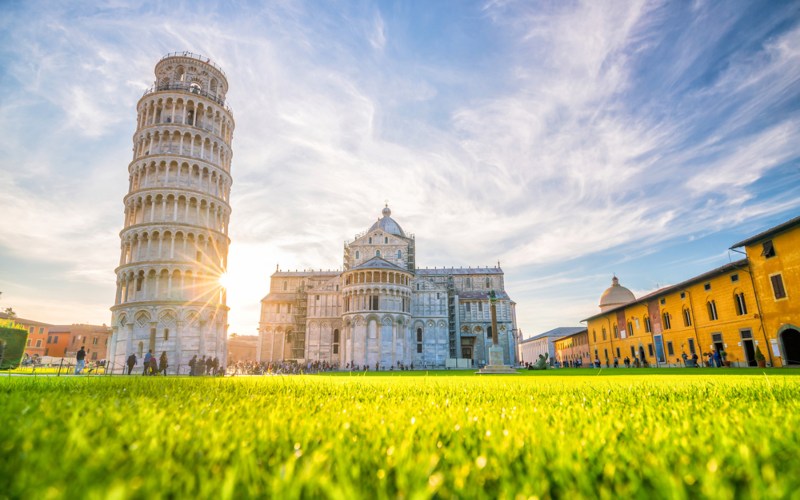 thời điểm tham quan tháp nghiêng Pisa
