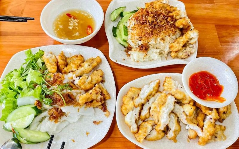 Bánh cuốn chả mực