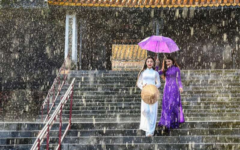 ghé thăm Huế mùa mưa