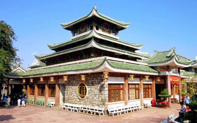 Miếu Bà Chúa Xứ núi Sam