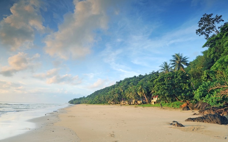 Bãi biển Sairee