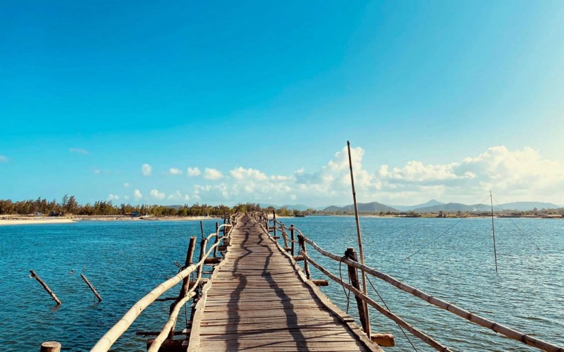 Cầu gỗ Ông Cọp
