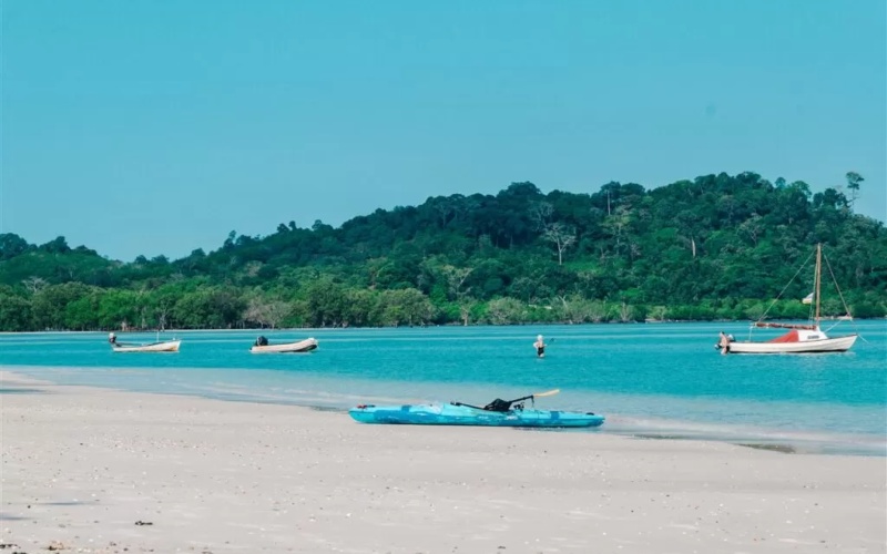 Di chuyển trên đảo Koh Phayam