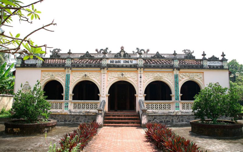 Lăng mộ Hoàng Gia