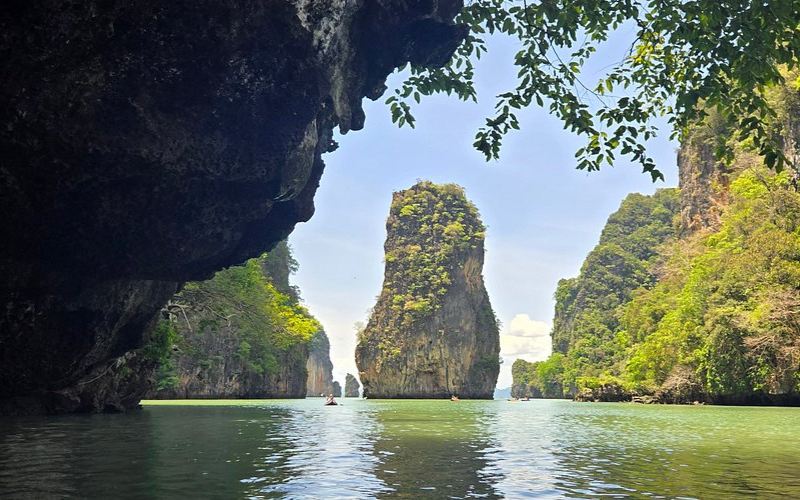 Tham Phra Nang Nai
