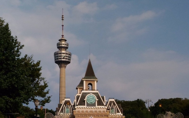 Tháp 83