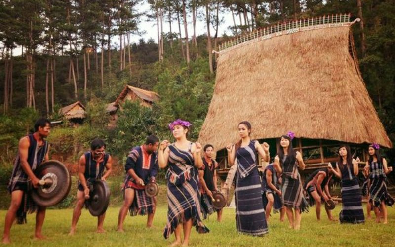 văn hóa Tây Nguyên