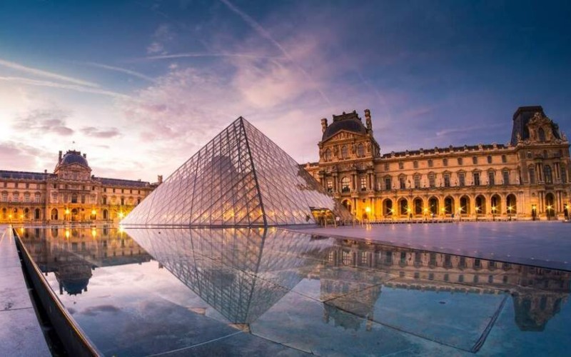 Bảo tàng Louvre Pháp