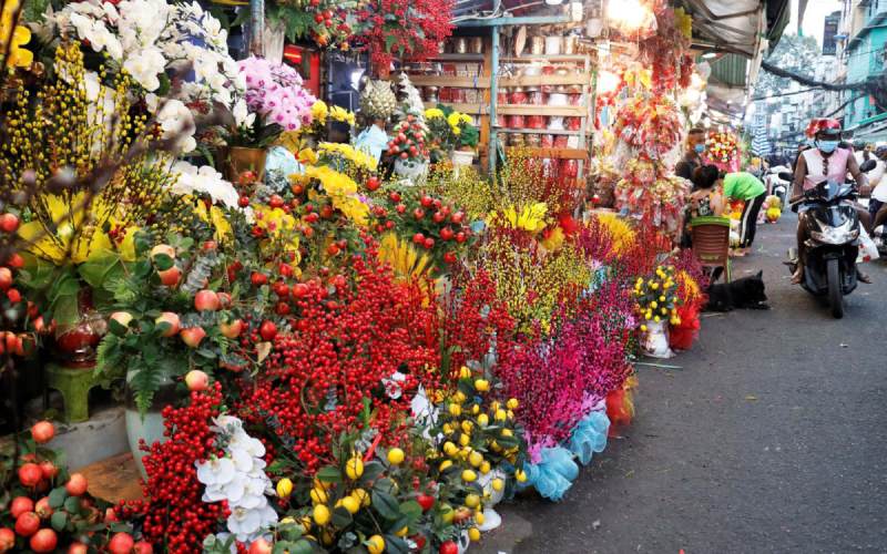 Chợ hoa Hồ Thị Kỷ