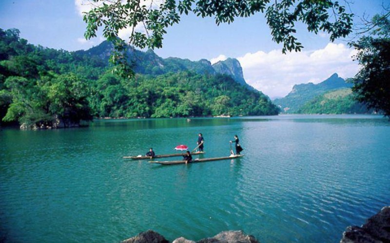 du lịch hồ ba bể