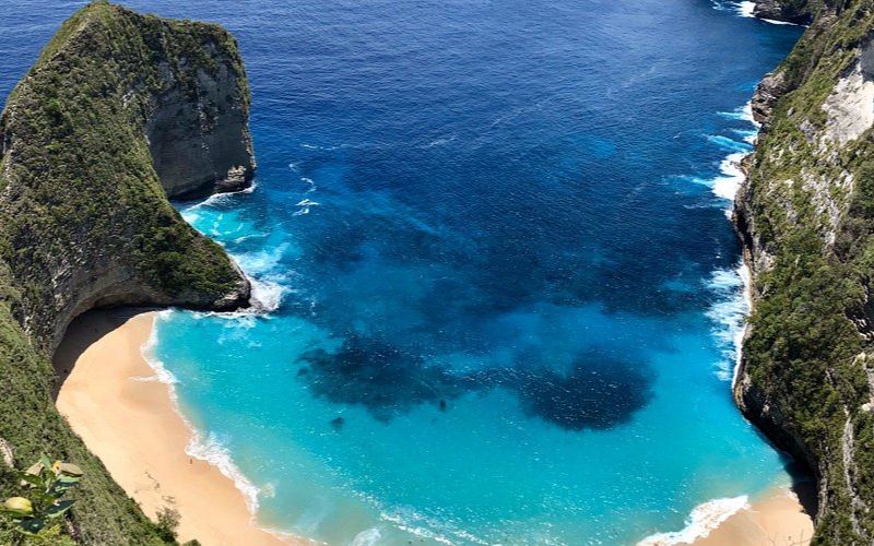 Bãi biển Kelingking Beach