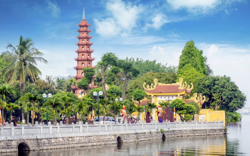 chùa Trấn Quốc Hà Nội