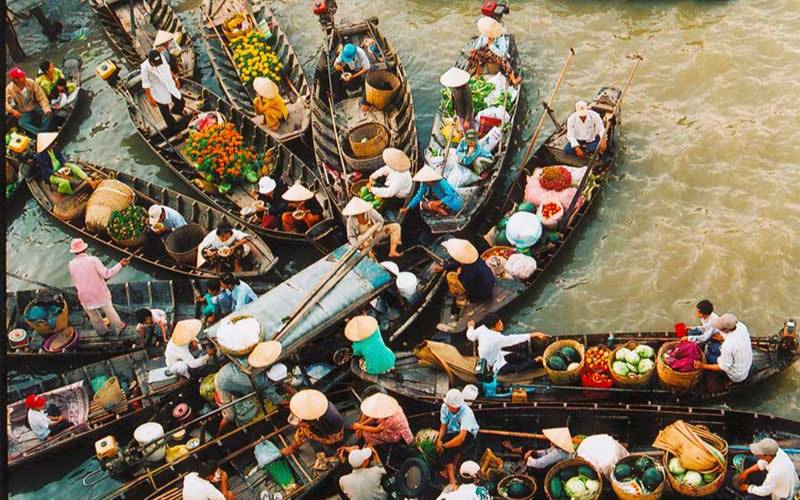 di chuyển đến Chợ nổi Cái Răng