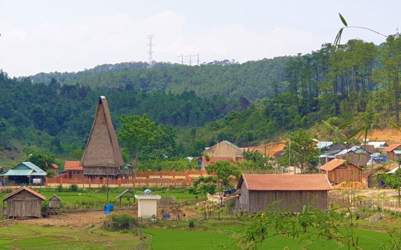 Làng Kon Pring