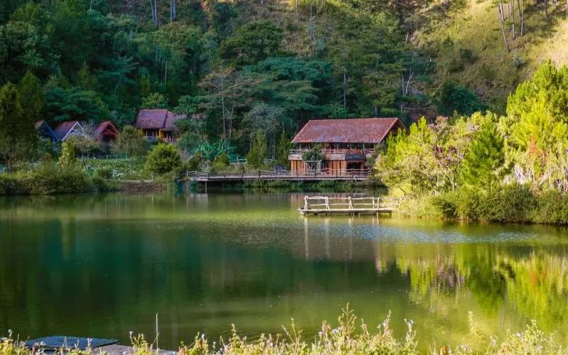 thiên nhiên hoang sơ của làng cù lần