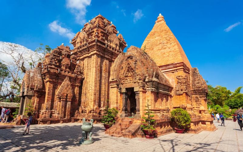 Vì sao nên đến Tháp Bà Ponagar Nha Trang