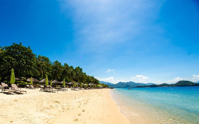 Bãi biển Hòn Tằm