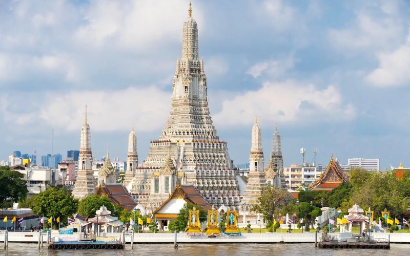 chùa wat arun ở đâu