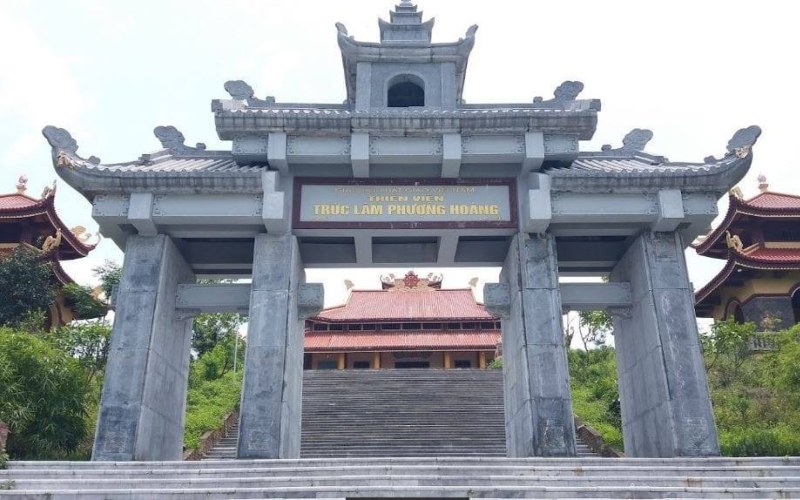 gioi-thieu-ve-thien-vien-truc-lam-phuong-hoang