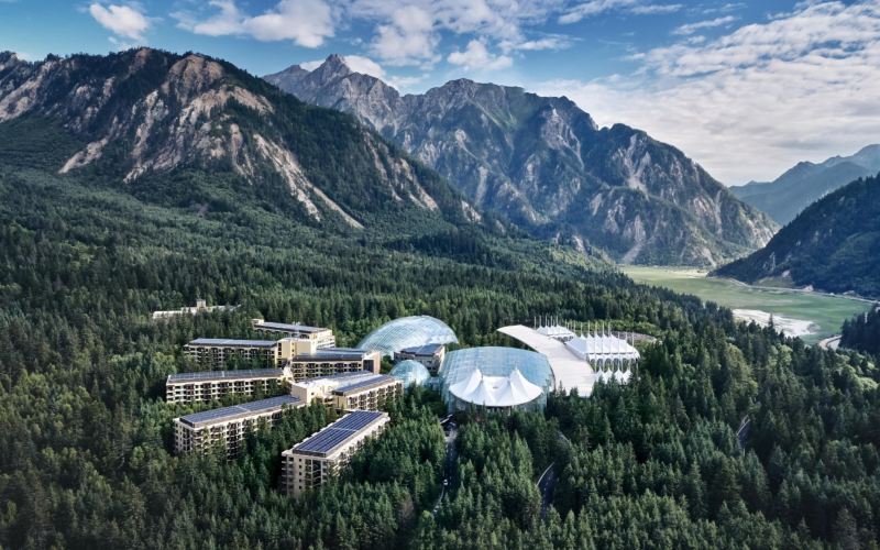 Jiuzhai Paradise Intercontinental Hotel