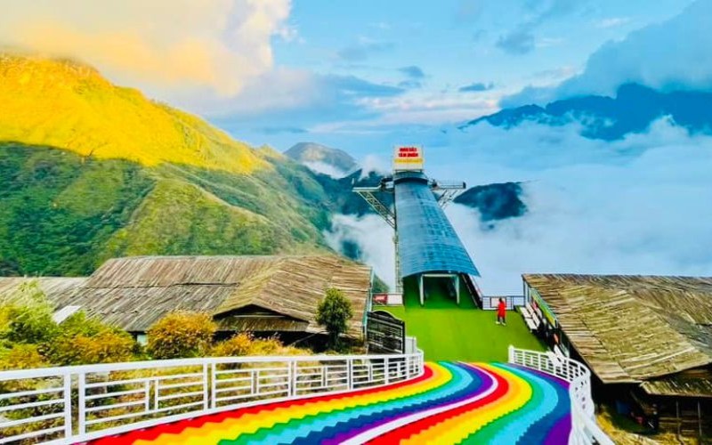 khu du lịch cầu kính rồng mây
