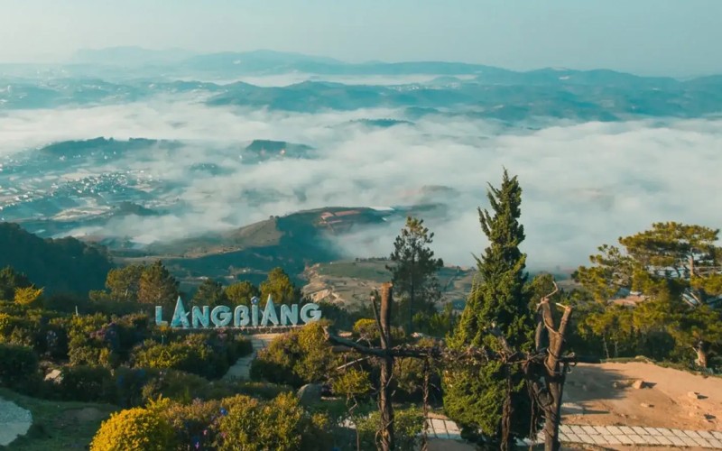 Núi Langbiang Lâm Đồng