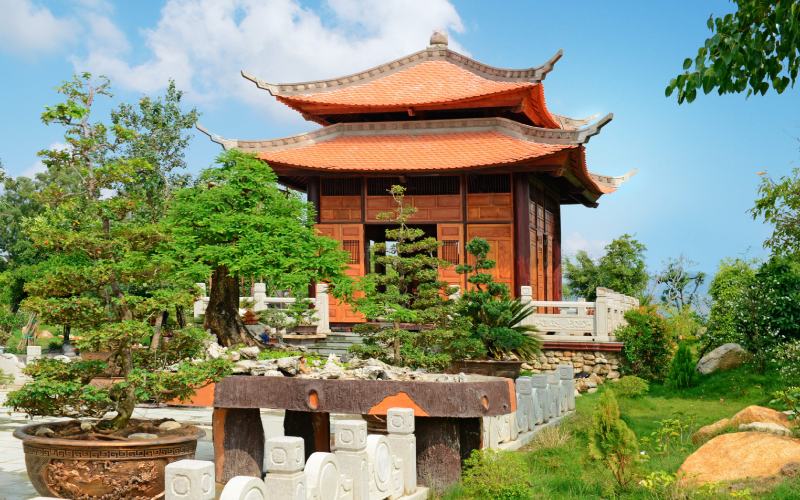 tham-quan-thien-vien-truc-lam-chanh-thien