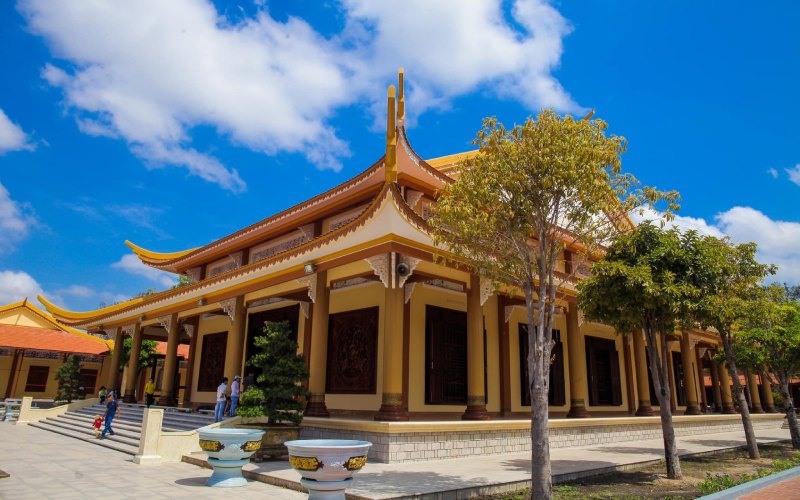 thien-vien-truc-lam-an-giang-co-gi