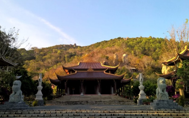 thien-vien-truc-lam-chan-nguyen-chua-khi