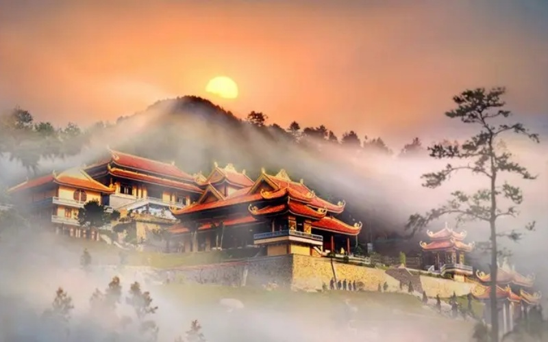thiền viện trúc lâm tây thiên