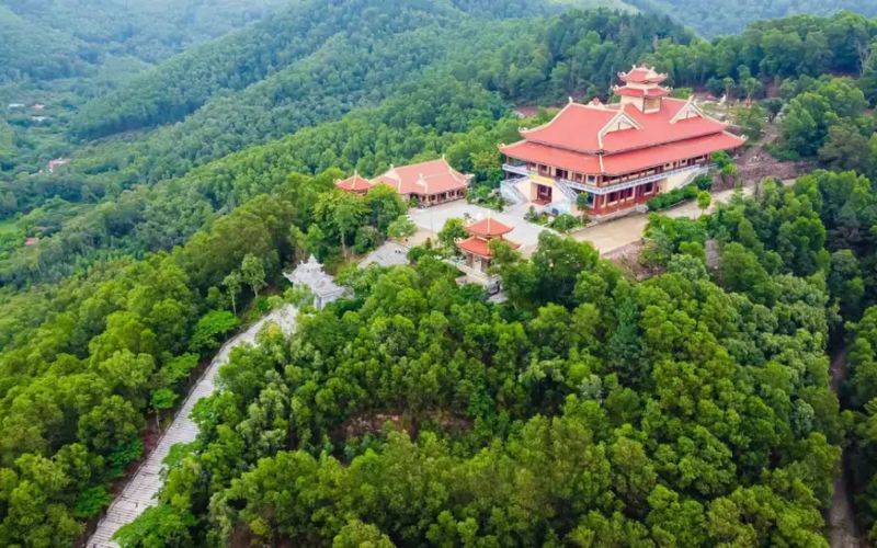 thoi-diem-du-lich-thien-vien-truc-lam-phuong-hoang