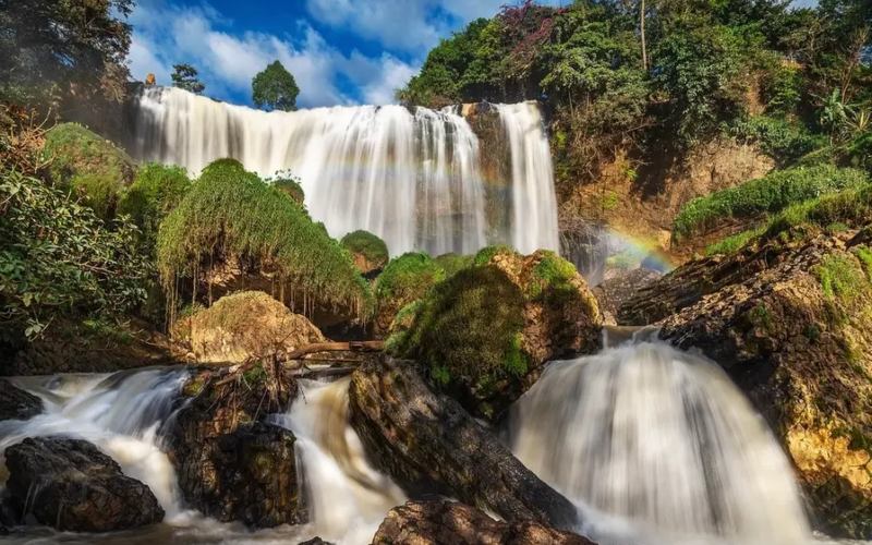 vẻ đẹp thác Voi
