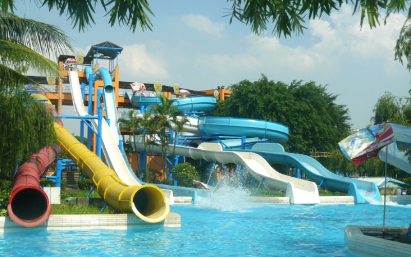 Cách mua vé vào công viên nước Hồ Tây