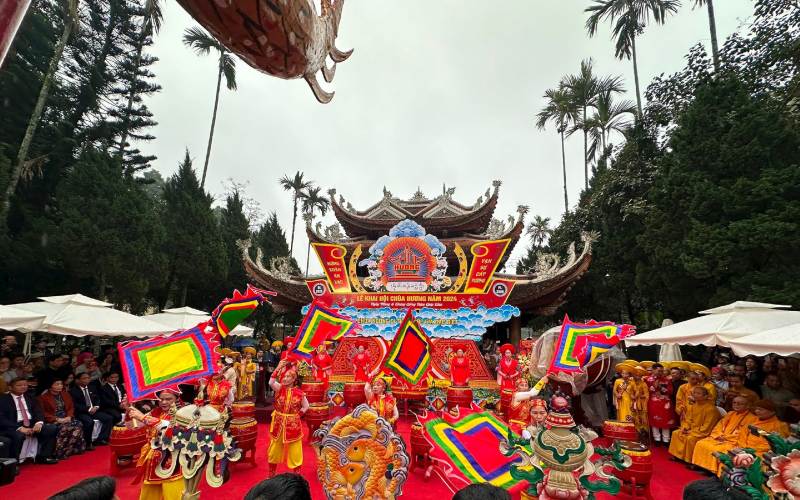 lễ hội chùa hương
