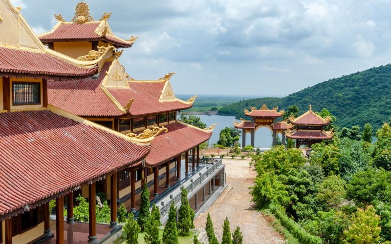 thiền viện trúc lâm huế