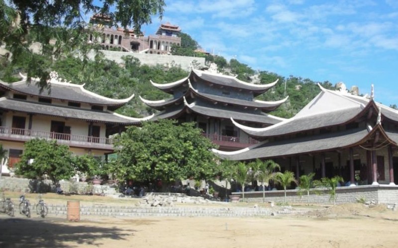 trai-nghiem-thien-vien-truc-lam-vien-ngo