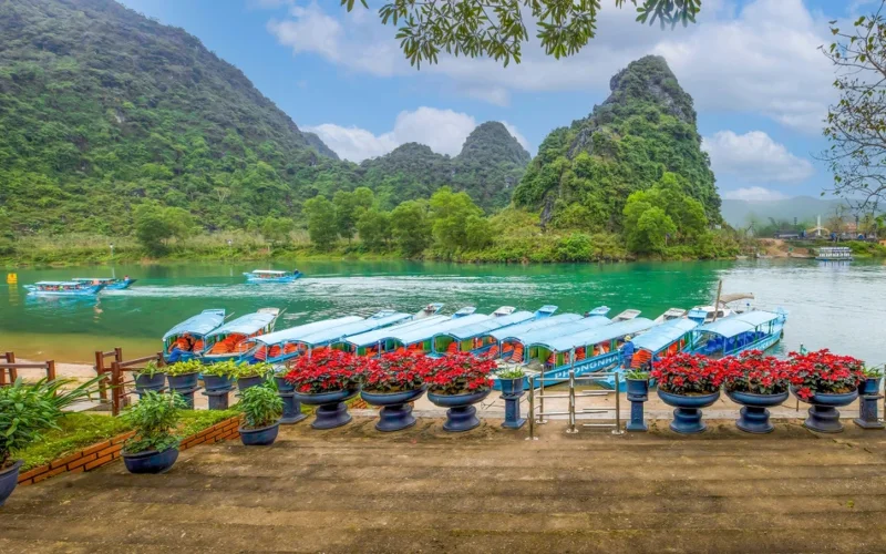 Bến thuyền Phong Nha: Cẩm nang giá vé, giờ mở cửa và kinh nghiệm tham quan